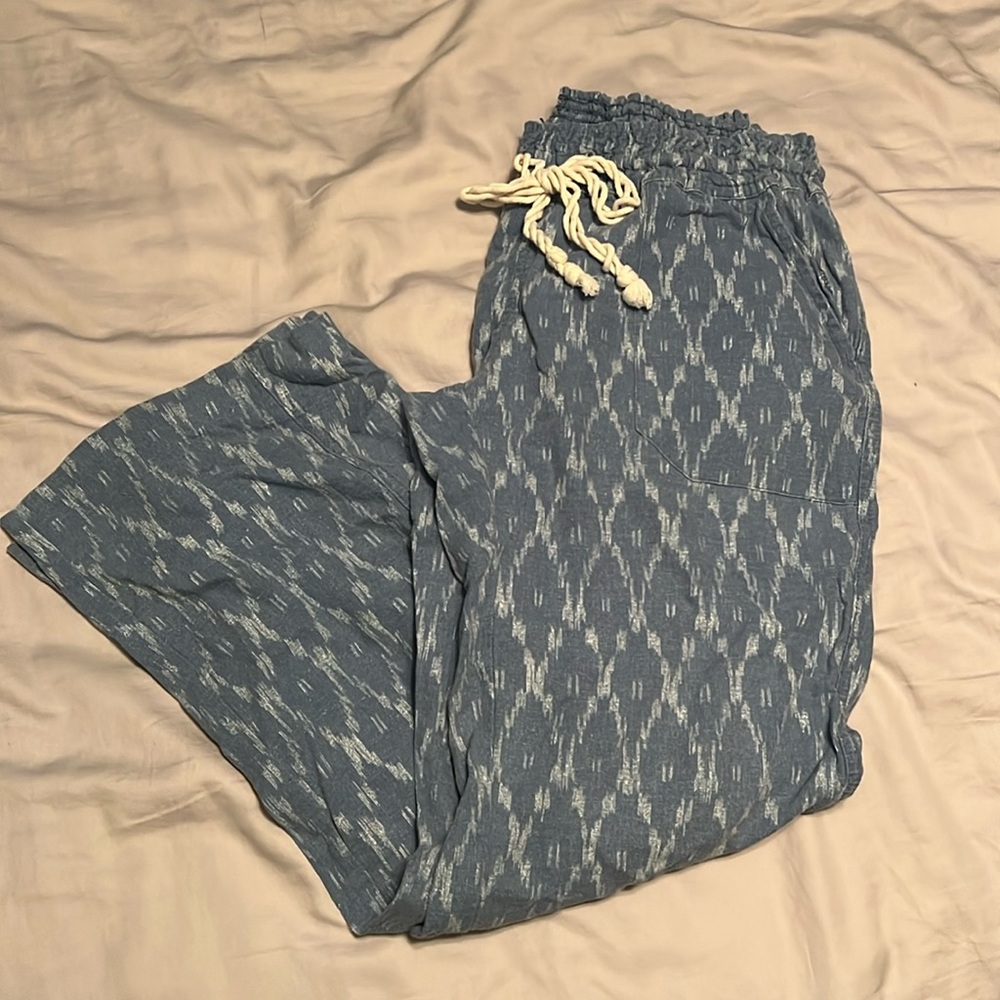 Roxy Blue Patterned Pants with Drawstring